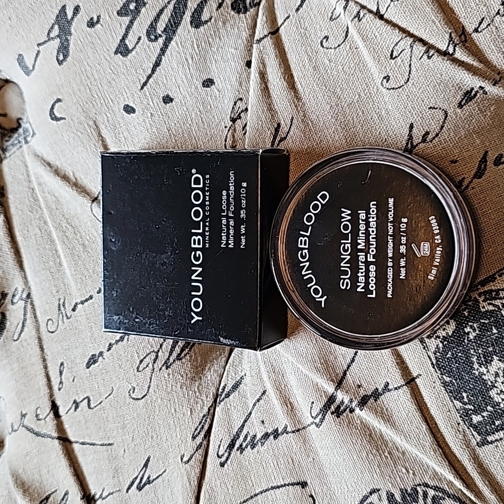 Youngblood loose mineral foundation